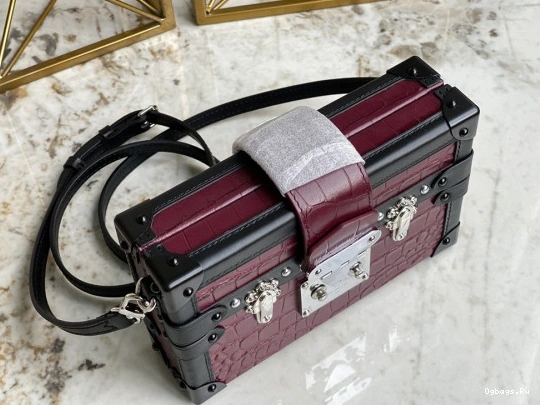 MALLE PETITE LOUIS VUITTON 0401